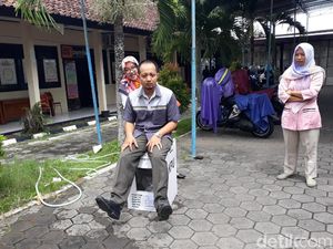 Uji Kekuatan Kotak Suara Kardus di Gunungkidul, Aman dan Kuat Uji Kekuatan Kotak Suara Kardus di Gunungkidul, Aman dan Kuat