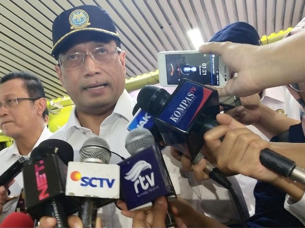 Menhub: Puncak Lonjakan Penumpang KA Natal 31 Desember Menhub: Puncak Lonjakan Penumpang KA Natal 31 Desember