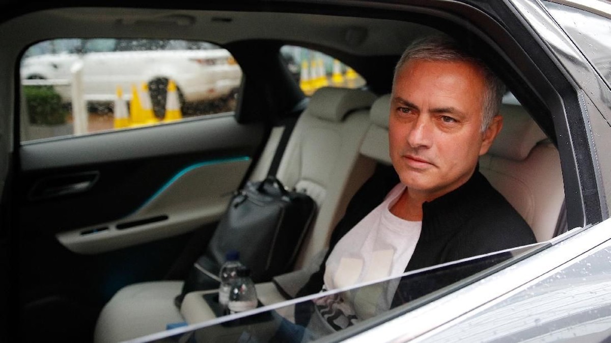 Jose Mourinho tertarik melatih tim nasional (Foto: Phil Noble/Reuters)