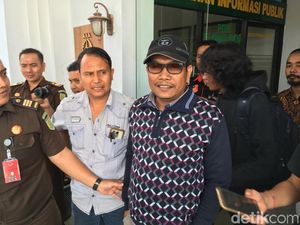 Kades Pendukung Sandiaga Tak Kunjung Dicopot Meski Dibui, Ada Apa? Kades Pendukung Sandiaga Tak Kunjung Dicopot Meski Dibui, Ada Apa?