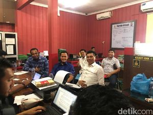 Ketua PD Pekanbaru Diperiksa Polisi Terkait Rusaknya Baliho PDIP