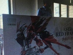 Pabrik Gundam KW Terbesar Digerebek Polisi