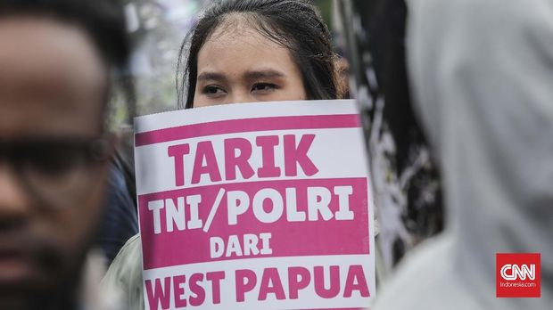 Unjuk rasa Aliansi Mahasiswa Papua, Front Rakyat Indonesia untuk West Papua, di kawasan Monas, Jakarta, 19 Desember 2018.