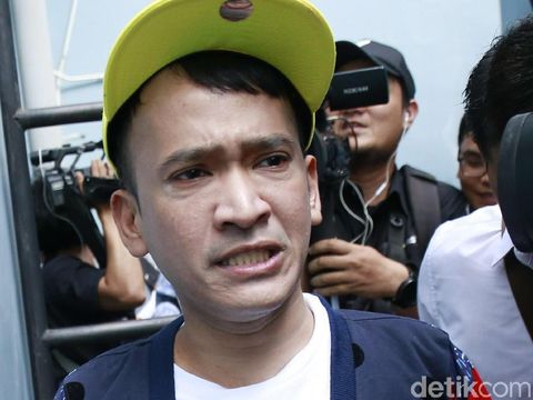 Tips Membuat Anak Tetap Merasa Aman Saat Orang Tua Banyak Masalah