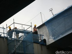 Tim Prabowo Sebut Infrastruktur Jokowi Tak Banyak Serap Tenaga Kerja