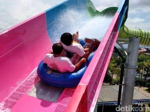 Seru Banget Meluncur di Jet Coaster Slide Setinggi 20 Meter