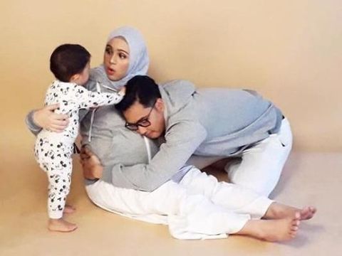 10 Maternity Photoshoot Selebritas yang Menarik Perhatian di 2018