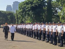 Apel Natal di Stasiun Gambir, Menhub Imbau Pelayanan Ditingkatkan