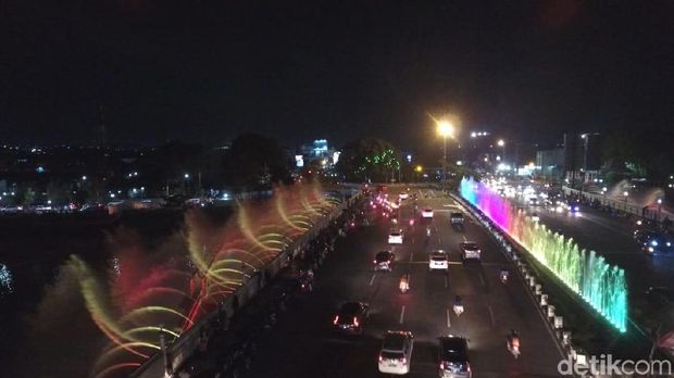 Ayo Liburan! Semarang punya Air Mancur Mirip di Korsel