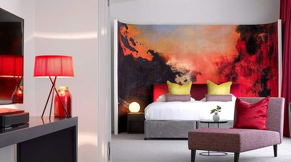 Mengintip Mewahnya Kamar Hotel Jose Mourinho