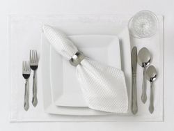 7 Etiket Makan Saat Jamuan Perayaan Natal