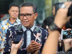 Gubernur Sulsel Akan Panggil BMI Terkait Kasus Buku Franz Magnis Gubernur Sulsel Akan Panggil BMI Terkait Kasus Buku Franz Magnis