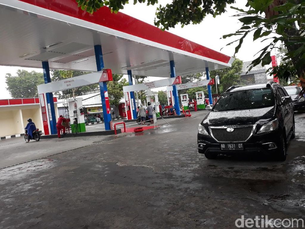 Izin Usaha Penjualan BBM Diubah, Ini Rinciannya Izin Usaha Penjualan BBM Diubah, Ini Rinciannya