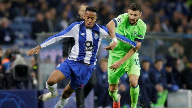 Man United dirumorkan membidik Eder Militao dari Porto pada bursa transfer Januari.