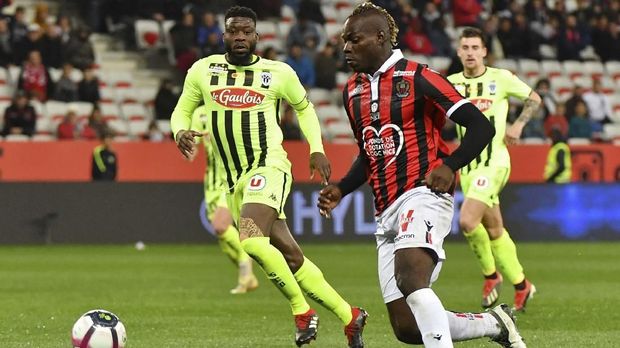 Mario Balotelli belum satu pun mencetak gol untuk Nice musim ini. (