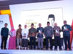 Buku Ulama Bertutur Tentang Jokowi Tepis Tuduhan Jokowi Anti-Islam