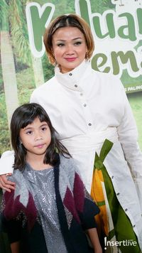 Nirina Zubir Main Film Bareng Anak di 'Keluarga Cemara'