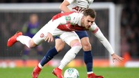 Arsenal menjamu Tottenham di Emirates Stadium, Kamis (20/12/2018) dinihari WIB di laga perempatfinal Piala Liga Inggris. Tuan rumah langsung menerapkan permainan agresif selepas kick-off. (Foto: Shaun Botterill/Getty Images)