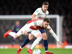 Arsenal menjamu Tottenham di Emirates Stadium, Kamis (20/12/2018) dinihari WIB di laga perempatfinal Piala Liga Inggris. Tuan rumah langsung menerapkan permainan agresif selepas kick-off. (Foto: Shaun Botterill/Getty Images)