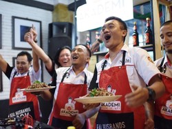 Peringati Hari Ibu, 1.000 Suami Bakal Masak Buat Istrinya