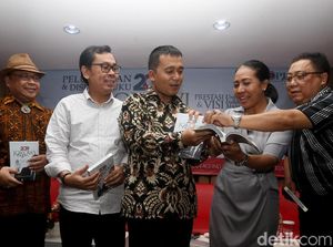 Buku Jokowi Lagi Diharapkan Dongkrak Elektabilitas Petahana Buku Jokowi Lagi Diharapkan Dongkrak Elektabilitas Petahana