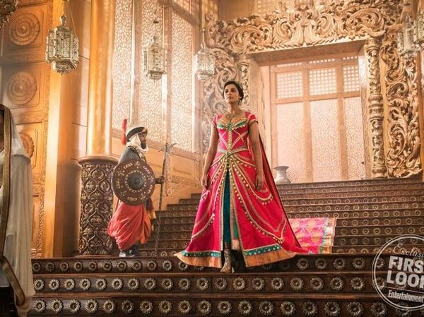 Foto: Penampilan Perdana Naomi Scott sebagai Putri Jasmine di Aladdin