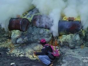 Sekali Seumur Hidup, 8 Alasan Harus ke Kawah Ijen