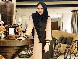 Istri Opick Sudah Hamil?