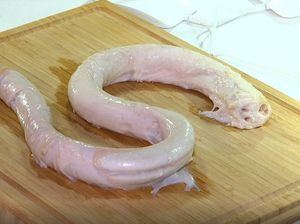 Ada yang Berani Cicipi Makanan Menjijikkan Ini?