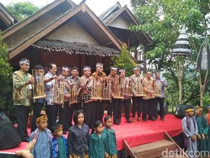 Ridwan Kamil Kenalkan Program Desa Juara di Garut