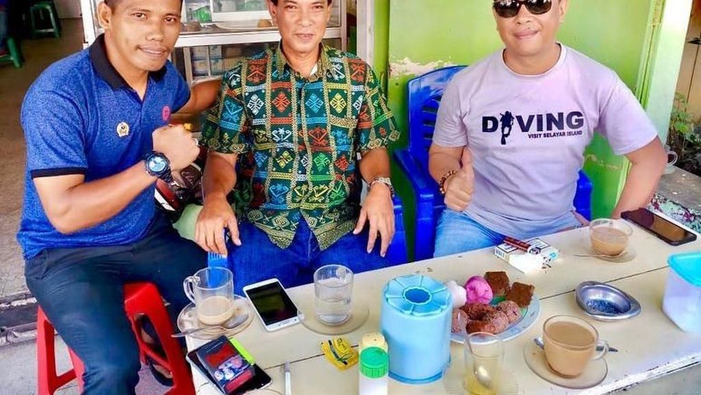Momen Seru Rapsel Ali, Calon Menantu Maruf Amin yang Suka Kulineran Momen Seru Rapsel Ali, Calon Menantu Maruf Amin yang Suka Kulineran