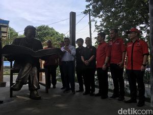 Kunjungi Museum Multatuli, Hasto-Djarot Bicara Pemimpin Represif