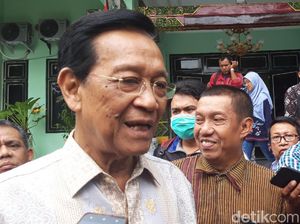 Sultan Sesalkan Insiden Nisan Salib Dipotong Saat Yogya Moncer