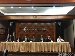 Jaga Defisit, BI Pilih Tahan Bunga Acuan di 6% Jaga Defisit, BI Pilih Tahan Bunga Acuan di 6%