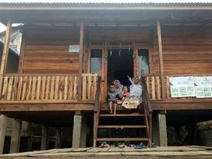 26 Tahun Rumahnya Kebanjiran, May Janda Anak 6 Kini Bisa Tersenyum