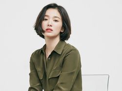 Song Joong Ki Gugat Cerai Tanpa Sepengetahuan Song Hye Kyo