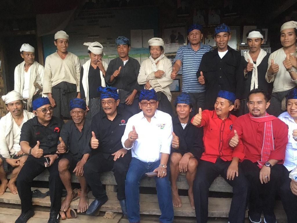 Hasto ke Warga Baduy: Jokowi Beri Perlindungan ke Tanah Ulayat Hasto ke Warga Baduy: Jokowi Beri Perlindungan ke Tanah Ulayat