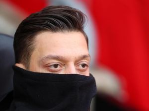 Sudah Pulih dari Cedera, Kok Oezil Tak Masuk Skuat Arsenal Lagi?