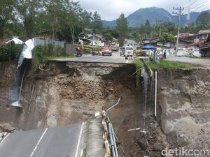 Jembatan Ambrol, Akses Transportasi Bireuen-Takengon Aceh Lumpuh