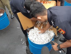 Bea Cukai Musnahkan 319.000 Batang Rokok Ilegal di Purwokerto