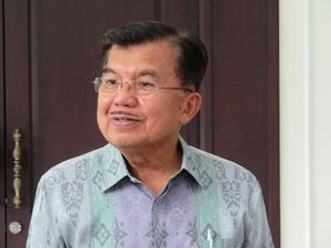 JK Tertawa Saat Ditanya soal Prabowo Bicara Negara Punah