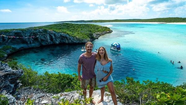 Potret Pasangan Millennial Keliling Dunia dengan Yacht Mewah Didanai Fans