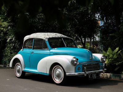 Di Balik Seramnya Mobil Klasik Suzzanna