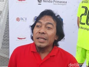 Komeng Nyaleg Sempat Dianggap Bercanda, Kini Melaju Terdepan Pileg DPD Jawa Barat Komeng Nyaleg Sempat Dianggap Bercanda, Kini Melaju Terdepan Pileg DPD Jawa Barat
