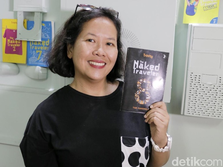 Luncurkan Buku The Naked Traveler 8, Trinity Jumpa Pembaca Hari Ini