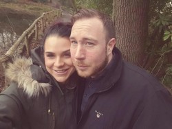 Pacar Lebih Cinta Dildo, Pria Ini Marah Besar dan Menghancurkannya