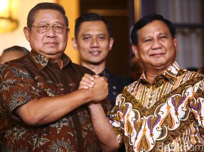 Salam Komando! SBY-Prabowo Minta Tak Diganggu