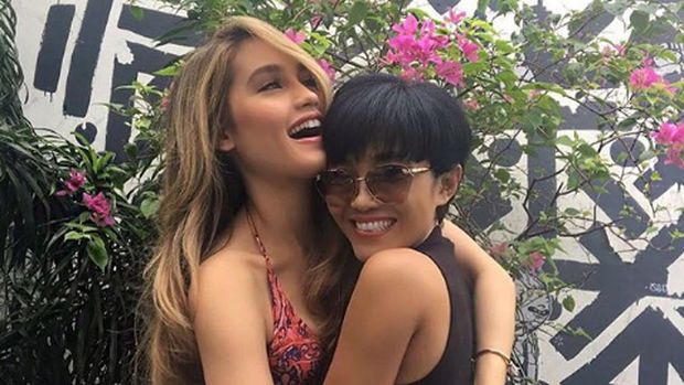 Cinta Laura dan Ibunda tercinta, Herdiana Kiehl/ 