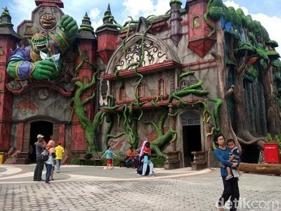 Foto: Taman Rekreasi Baru Buat Liburan Akhir Tahun di Semarang