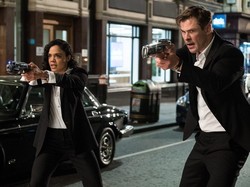 Sinopsis Men in Black: International, Film Chris Hemsworth di Bioskop Trans TV